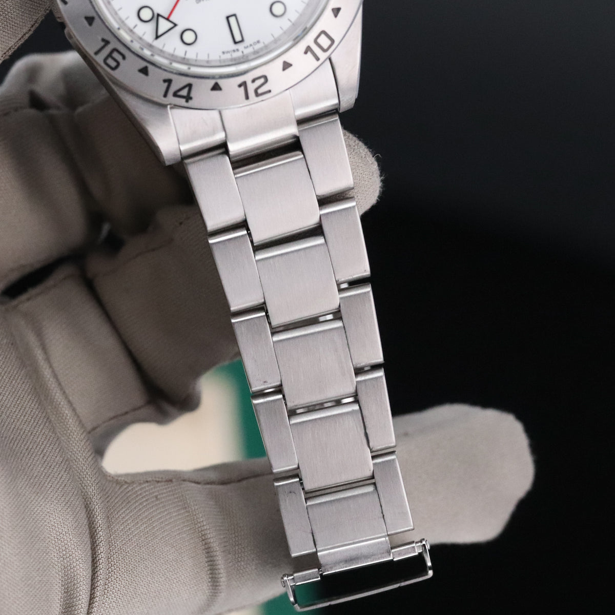 Rolex Explorer II Complete 40mm Steel Case White Dial Steel Silver Bezel Oyster Bracelet 16570