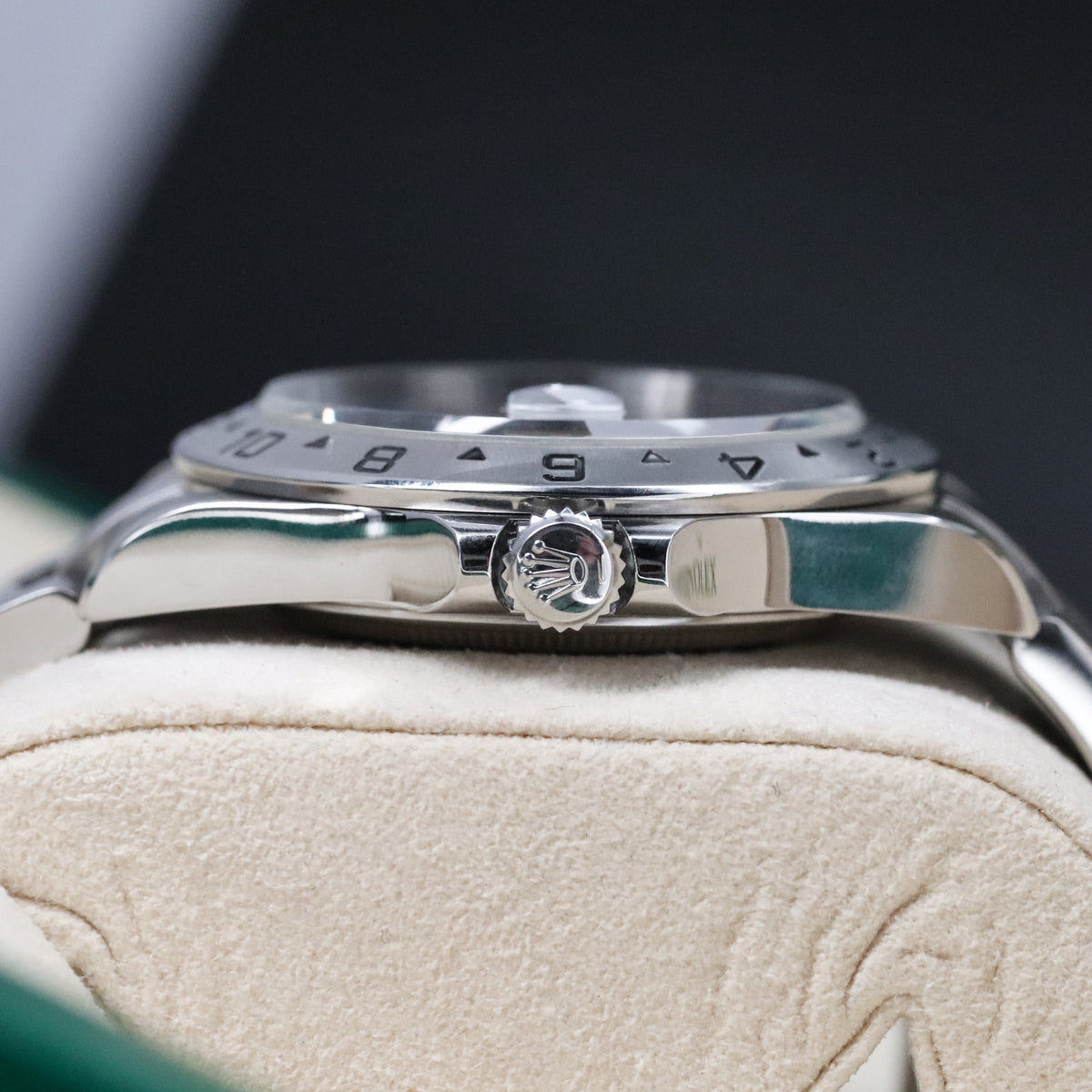 Rolex Explorer II Complete 40mm Steel Case White Dial Steel Silver Bezel Oyster Bracelet 16570