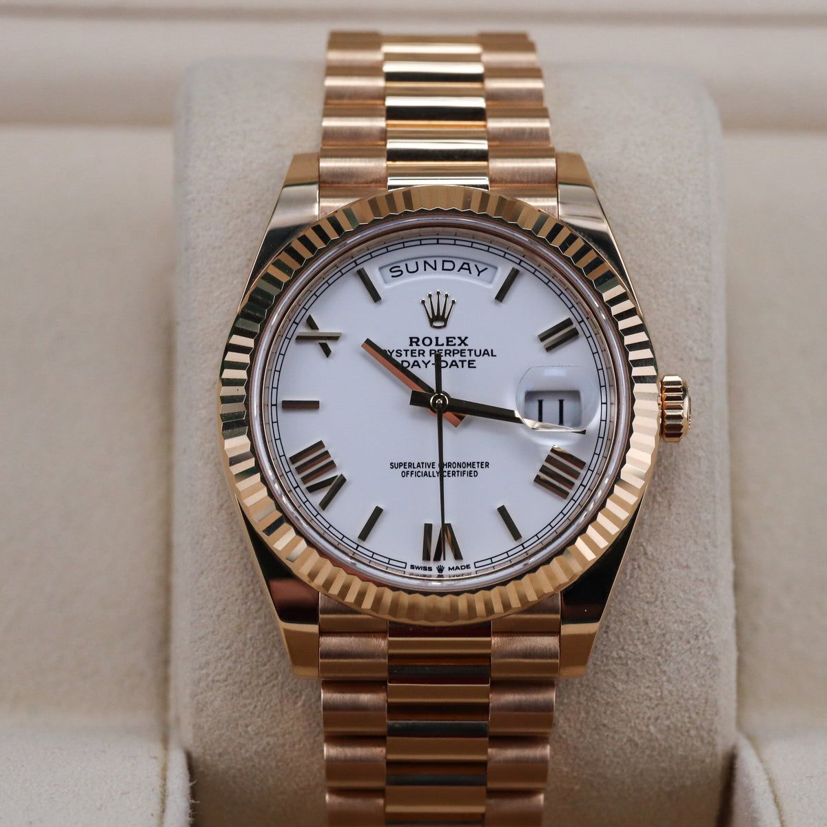Rolex Day-Date 40mm White Roman Yellow Gold Fluted Gold Presidential 228238