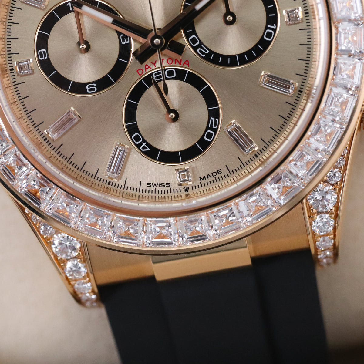 Rolex Daytona Cosmograph [2025 Complete] 40mm Yellow Gold Case Champagne Dial 18k Diamond Bezel Rubber Strap 126538TBR