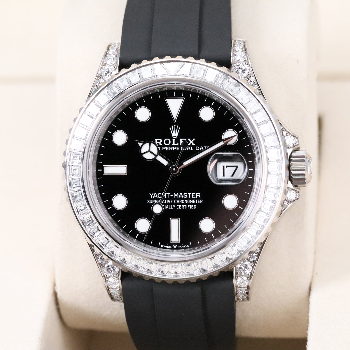 Rolex Yachtmaster [2025 Complete] 42mm White Gold Black Dial 18k Diamond Bezel Rubber Strap 226679TBR