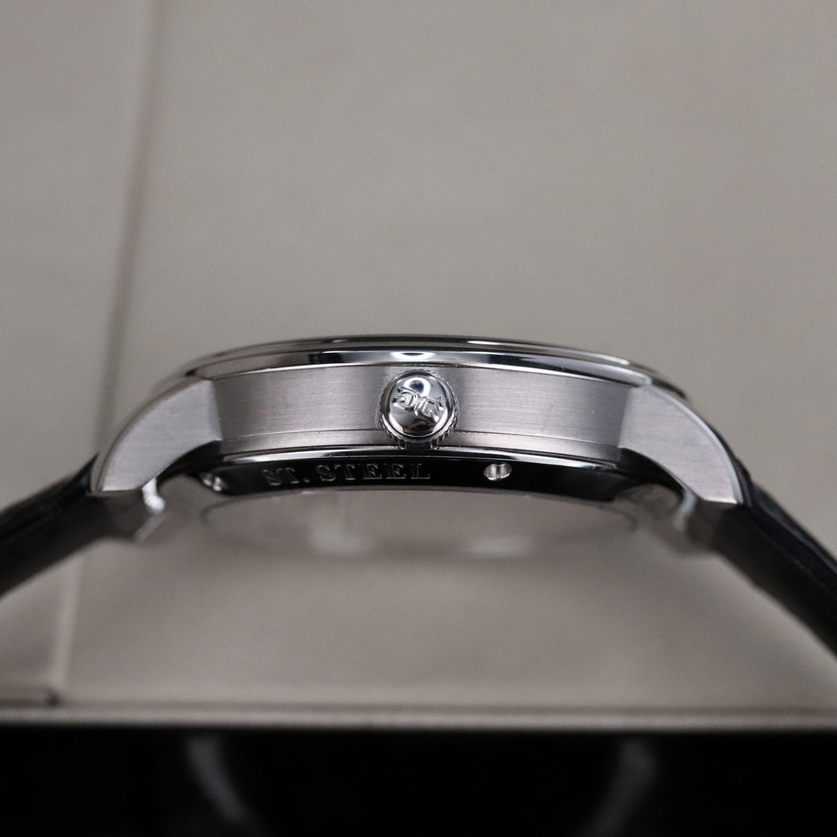 Glashütte Original PanoReserve 40mm Stainless Steel Case Dark Gray Dial Leather Alligator Strap Deployment Clasp  1-65-01-23-12-62