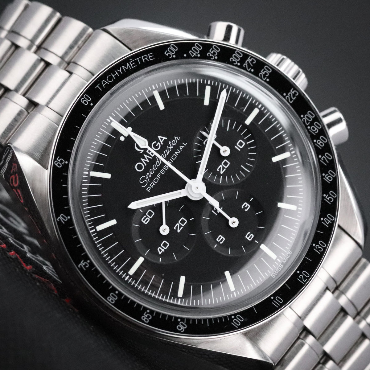 Omega Speedmaster Professional Moonwatch [2021 Complete] 42mm Steel Case Black Dial Steel Bezel Stainless Bracelet 310.32.42.50.01.001