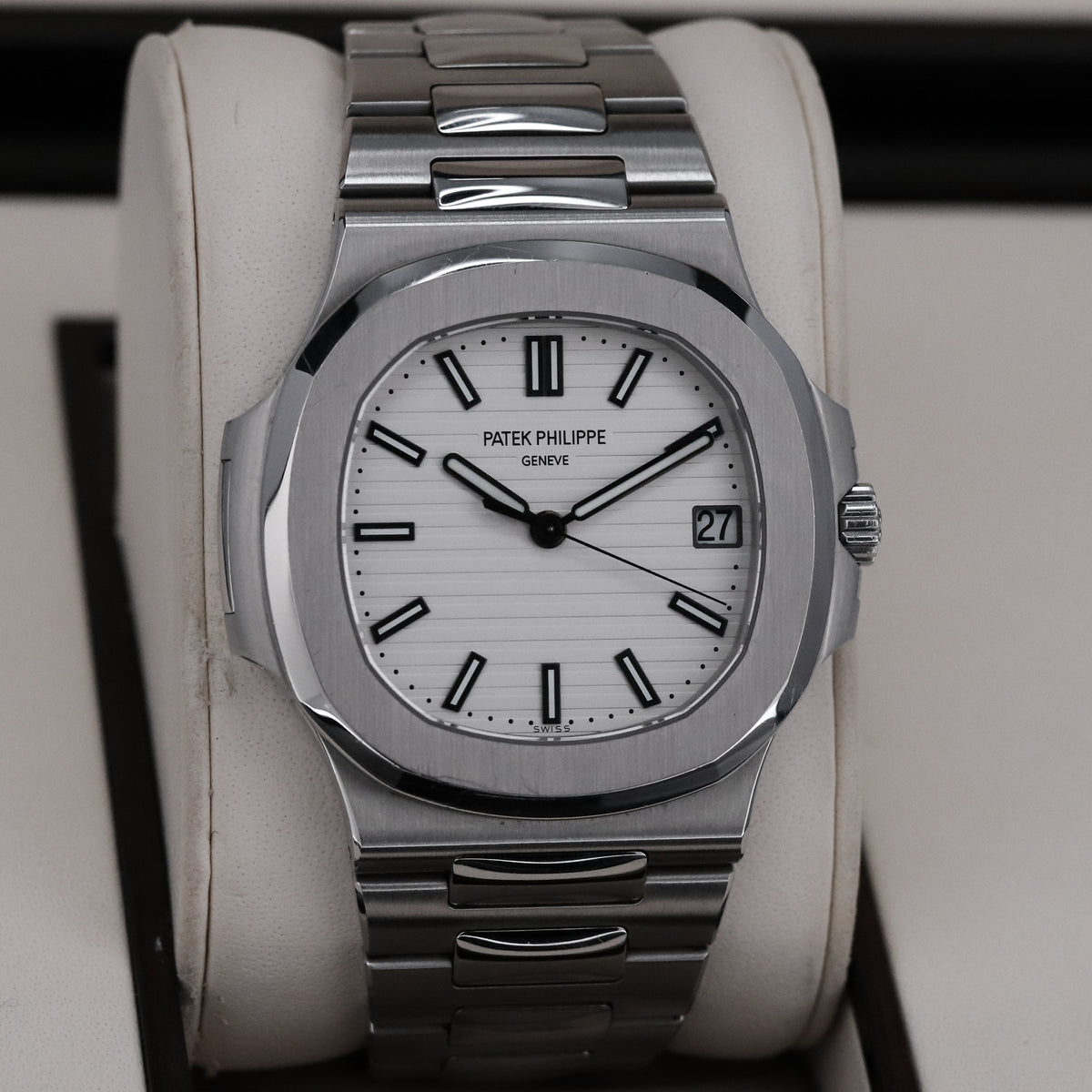 Patek Philippe Nautilus Complete 40mm Steel Case White Dial Steel Bezel Steel Bracelet 5711/1A-011