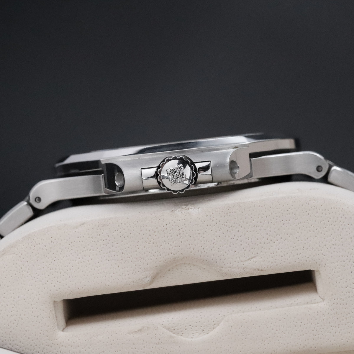 Patek Philippe Nautilus Complete 40mm Steel Case White Dial Steel Bezel Steel Bracelet 5711/1A-011