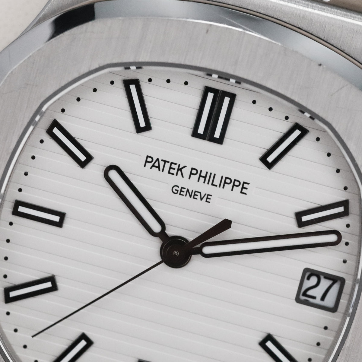 Patek Philippe Nautilus Complete 40mm Steel Case White Dial Steel Bezel Steel Bracelet 5711/1A-011