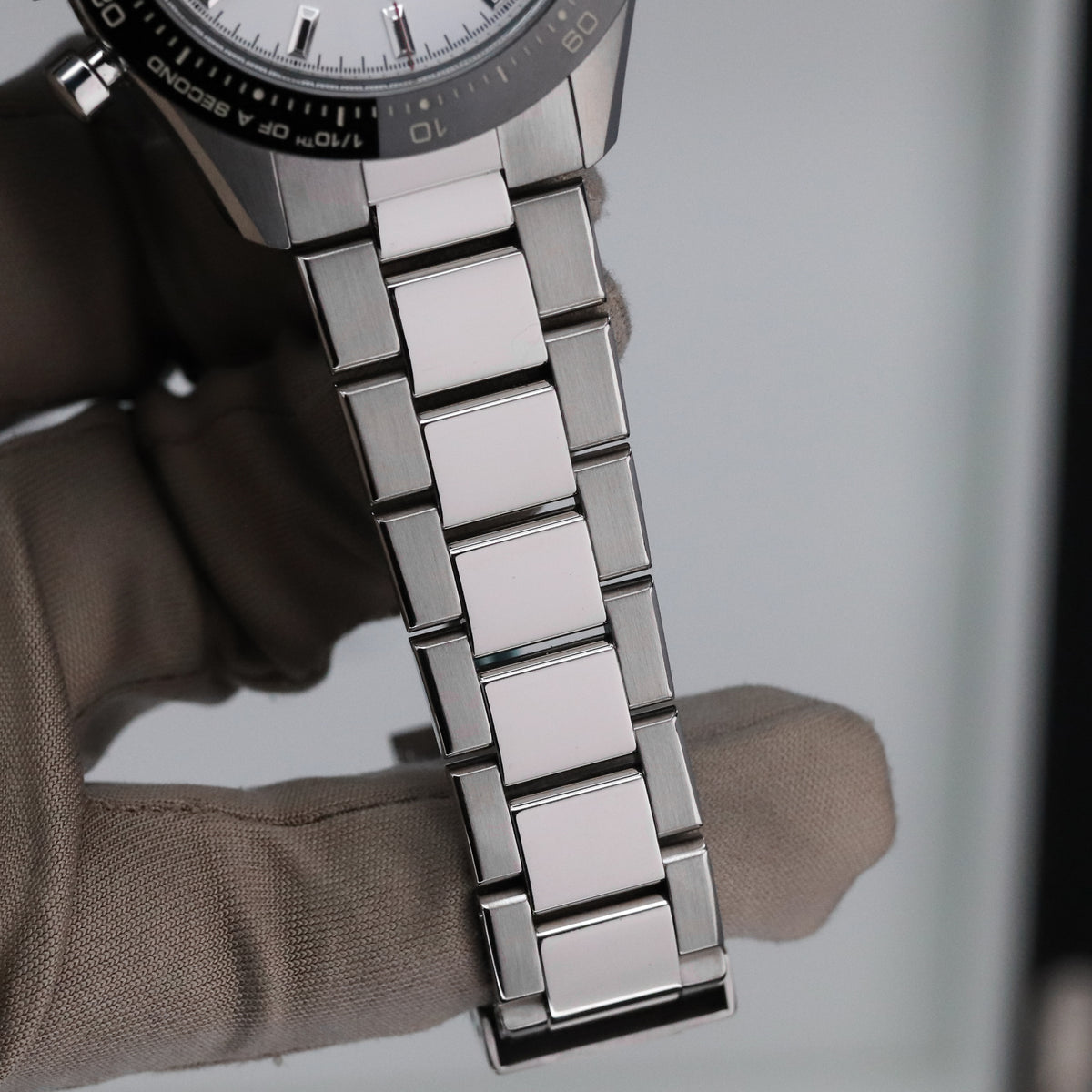 Zenith Chronomaster Sport 41mm Steel Case White Dial Black Bezel Steel Bracelet 03.3100.3600/69.M3100