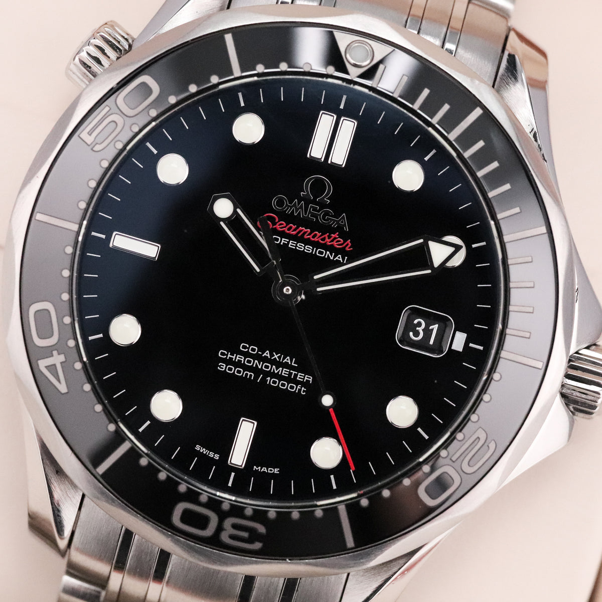 Omega Seamaster Diver 300M [2018 COMPLETE] 41mm Steel Case Black Dial Silver Steel Bezel and Stainless Steel Bracelet 212.30.41.20.01.003