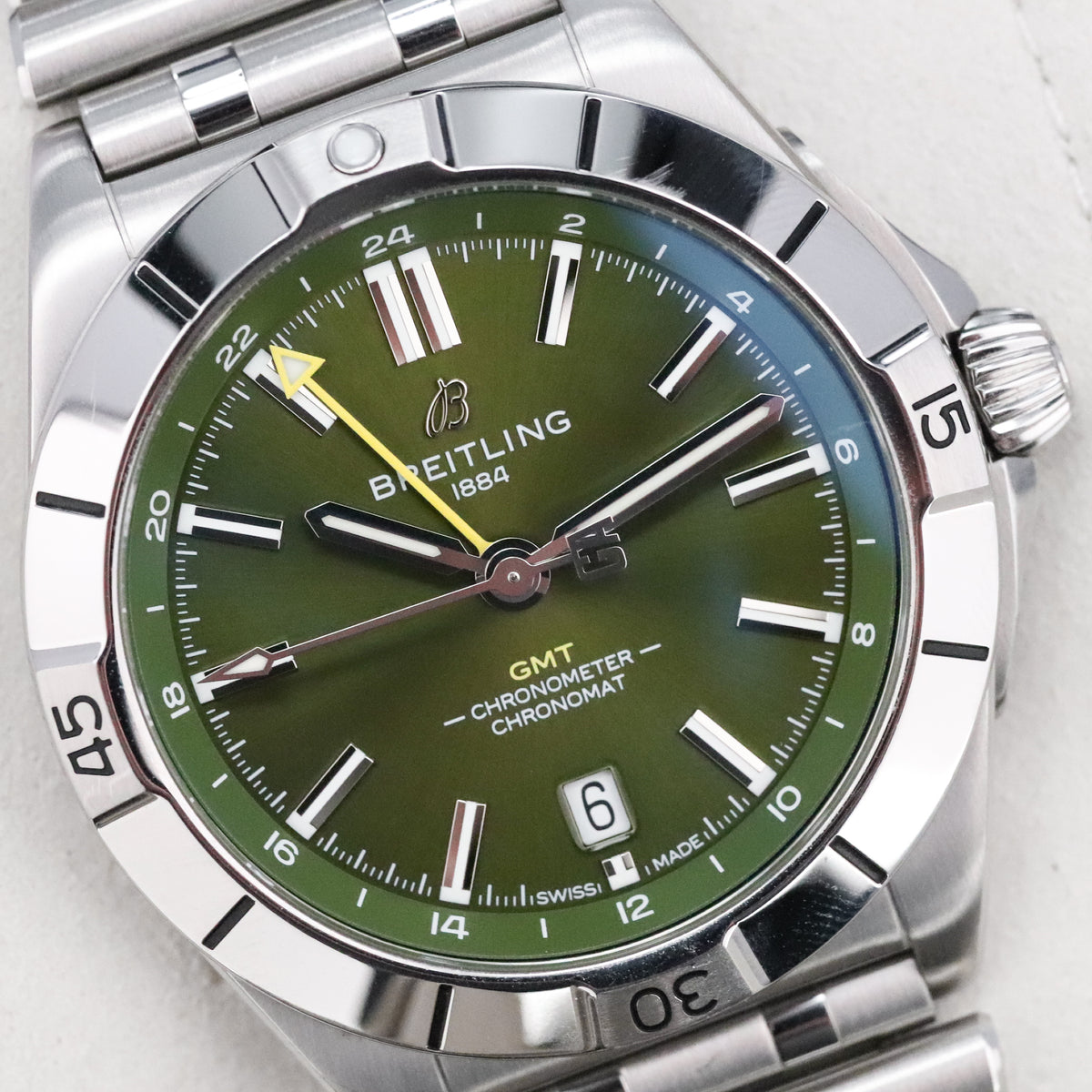 Breitling Chronomat Automatic GMT 40 [2024 COMPLETE] Limited 1750pcs 40mm Steel Case Green Dial Silver Steel Bezel Stainless Steel Bracelet A32398