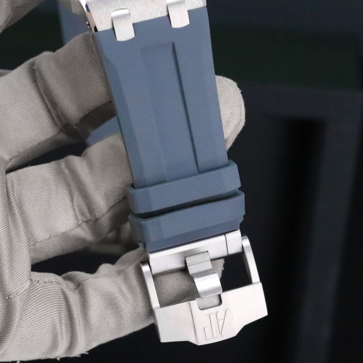 Audemars Piguet Royal Oak Offshore Diver [2022 COMPLETE] 42mm Steel Case Blue Tapisserie Dial Silver Steel Bezel Blue Strap 15720ST