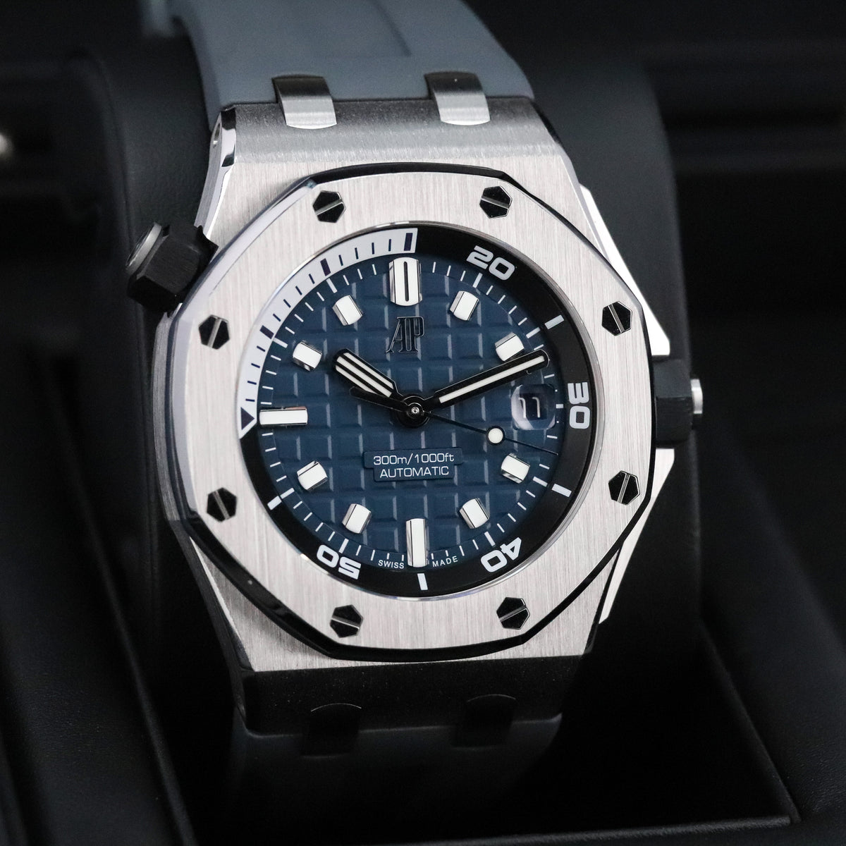 Audemars Piguet Royal Oak Offshore Diver [2022 COMPLETE] 42mm Steel Case Blue Tapisserie Dial Silver Steel Bezel Blue Strap 15720ST