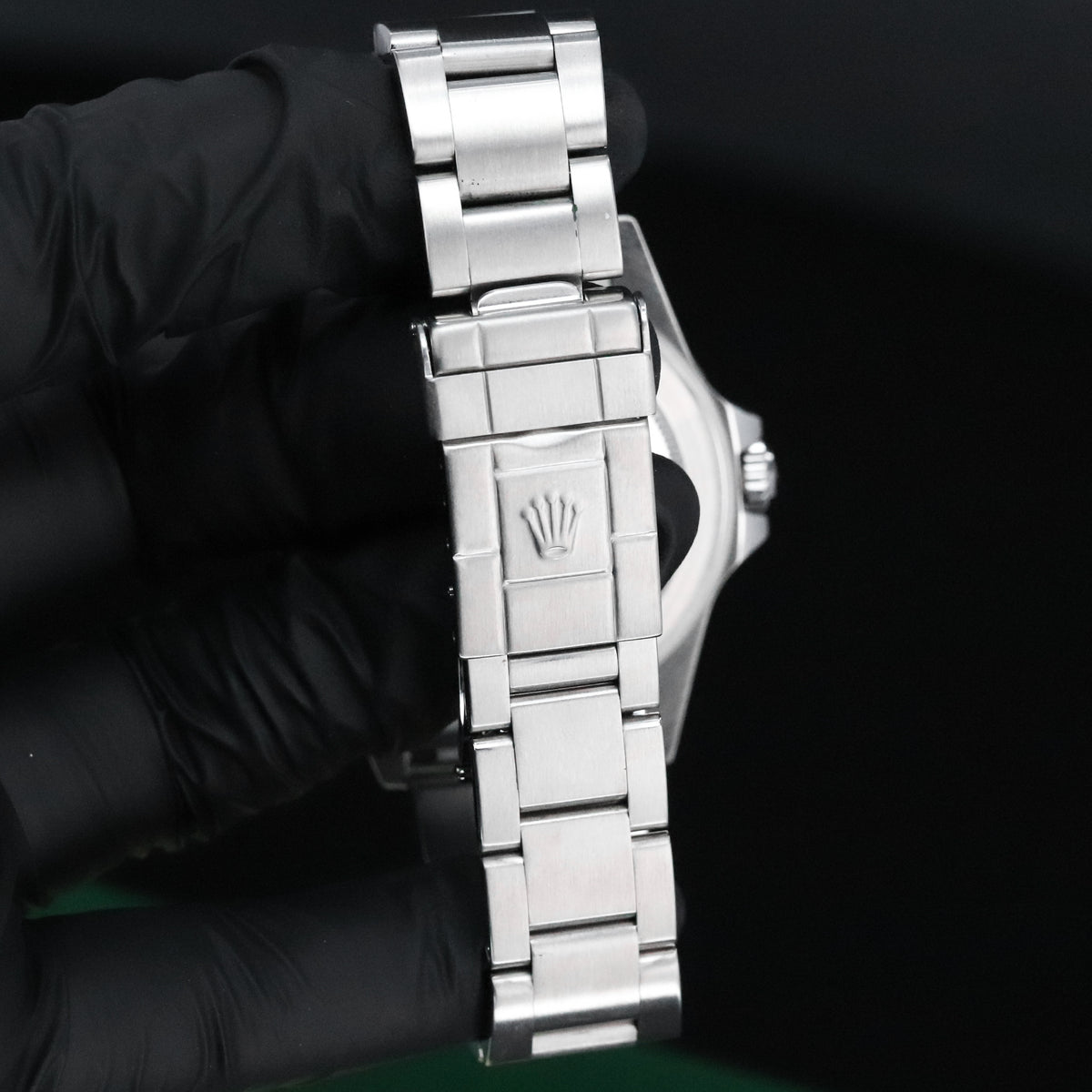 Rolex Explorer II Complete 40mm Steel Case Black Dial Silver Steel Bezel Oyster Bracelet 16570