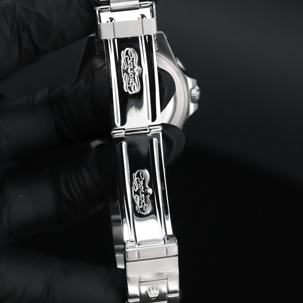 Rolex Explorer II Complete 40mm Steel Case Black Dial Silver Steel Bezel Oyster Bracelet 16570