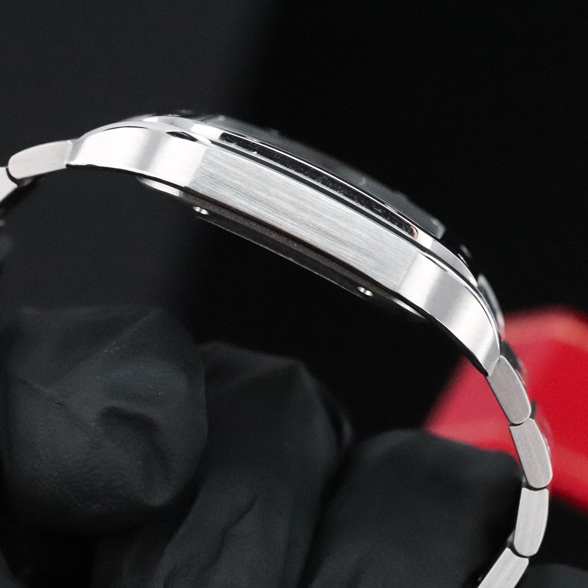 Cartier Santos De Cartier Complete 39.8mm Steel Case White Dial Silver Steel Bezel Steel Bracelet WSSA0009