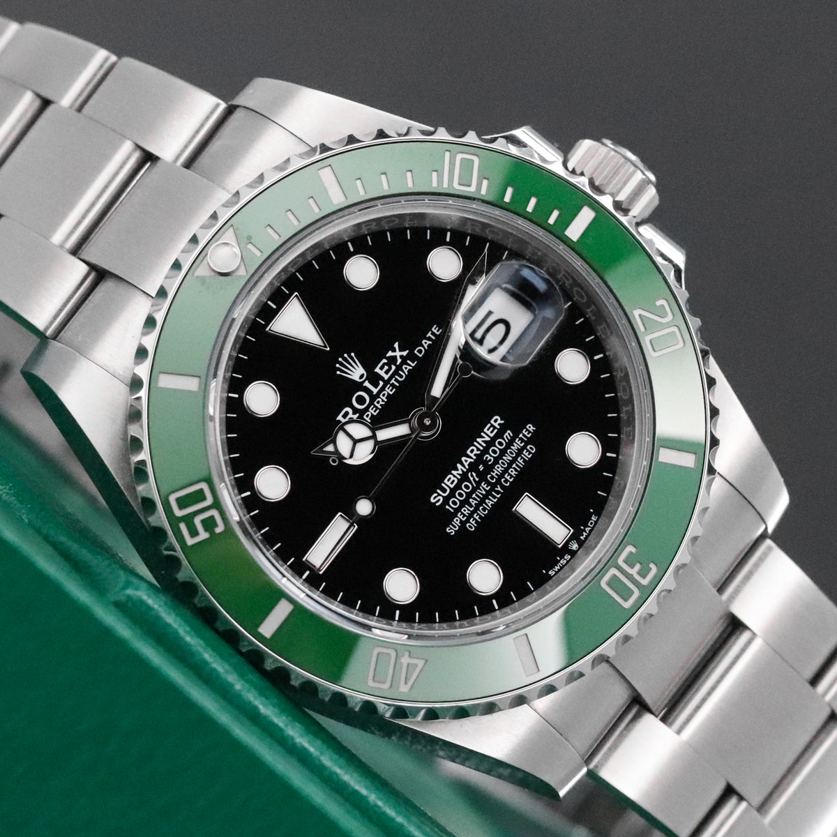 Rolex Submariner Starbucks [2024 Complete] 41mm Steel Case Black Dial Green Ceramic Bezel Oyster 126610LV