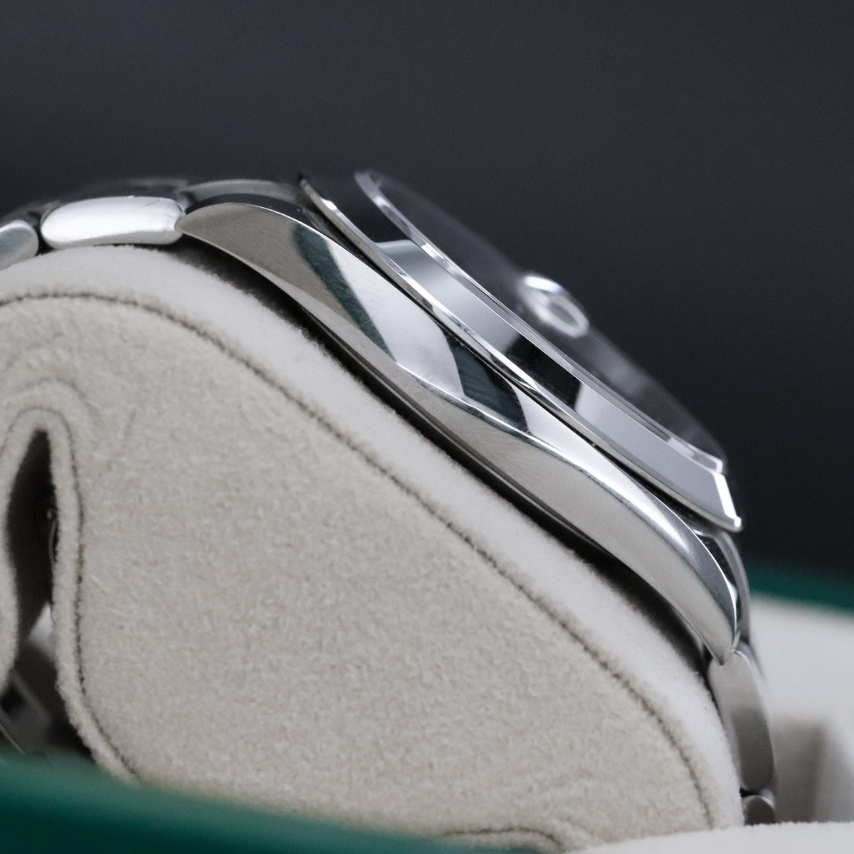 Rolex Datejust [2022 COMPLETE] 41mm Steel Case Black Dial Steel Silver Bezel Oyster Bracelet 126300