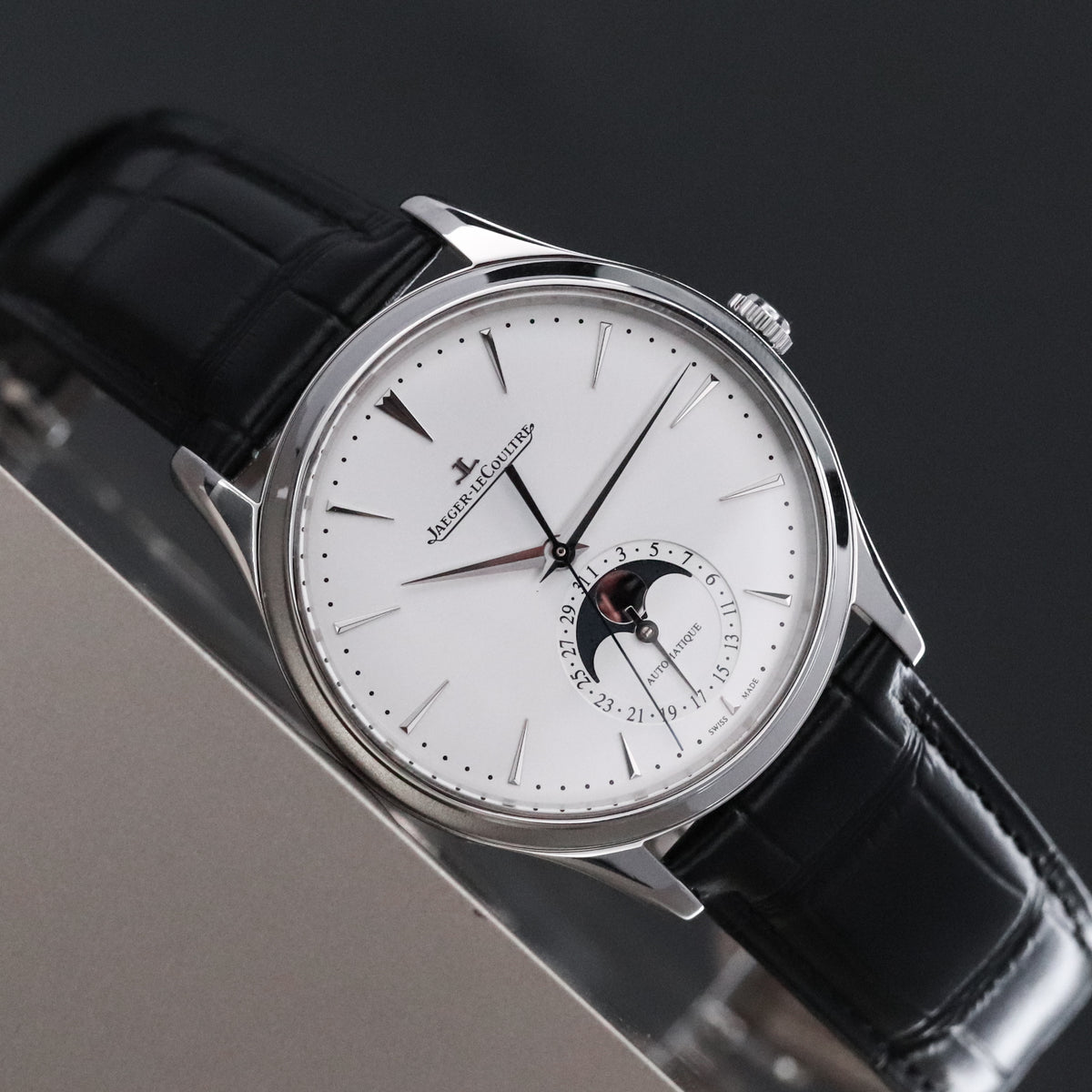 Jaeger-LeCoultre Master Ultra Thin [2021 Complete] 39mm Steel Case White Dial Moonphase Silver Steel Bezel Leather Strap Q1368430