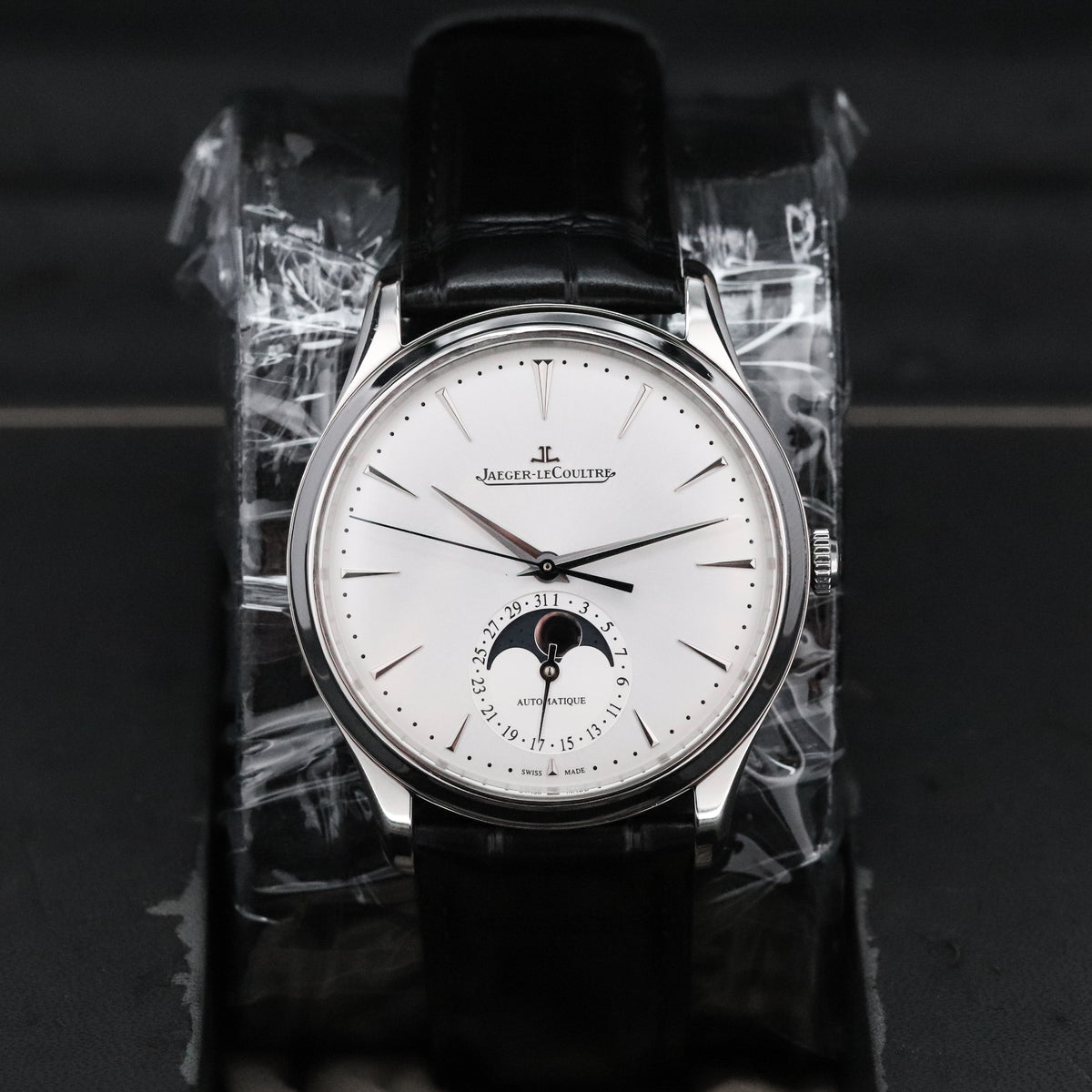 Jaeger-LeCoultre Master Ultra Thin [2021 Complete] 39mm Steel Case White Dial Moonphase Silver Steel Bezel Leather Strap Q1368430