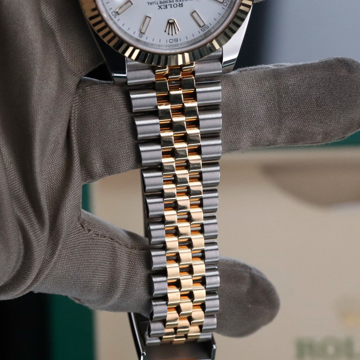 Rolex Datejust 41 [Complete Set Mint] Two Tone Yellow Gold White Dial Fluted Jubilee 126333