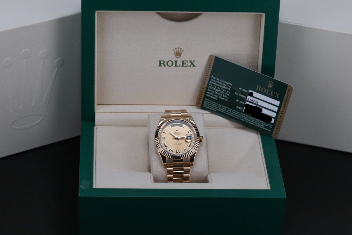 Rolex Day-Date II 41mm [Complete Set] Yellow Gold Champagne Dial Presidential Bracelet 218238