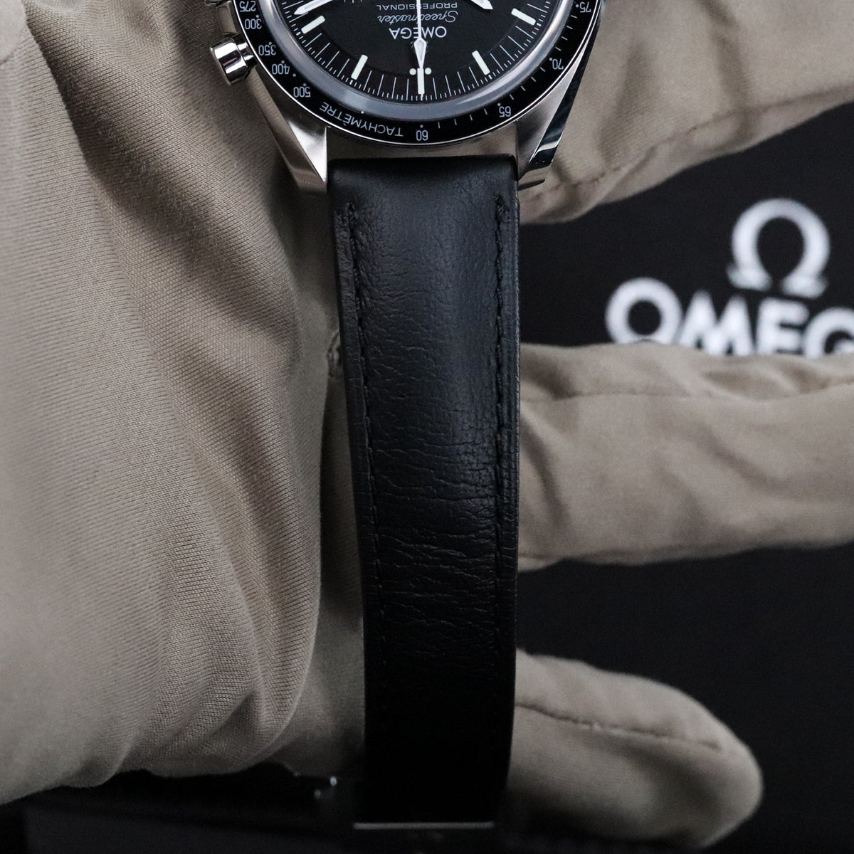 Omega Speedmaster Moonwatch [2024 Complete Set] 42mm Steel Chronograph Pro 310.32.42.50.01.002