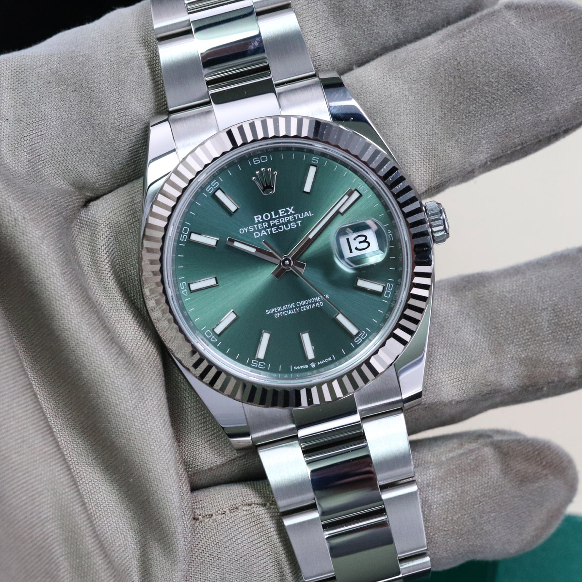 Rolex Datejust 41 [COMPLETE MINT] Mint Green Dial Fluted Bezel Oyster Bracelet White Gold 126334