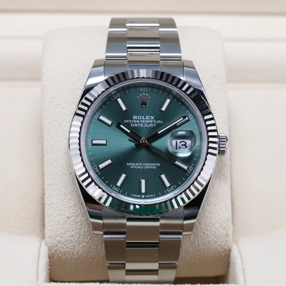 Rolex Datejust 41 [COMPLETE MINT] Mint Green Dial Fluted Bezel Oyster Bracelet White Gold 126334