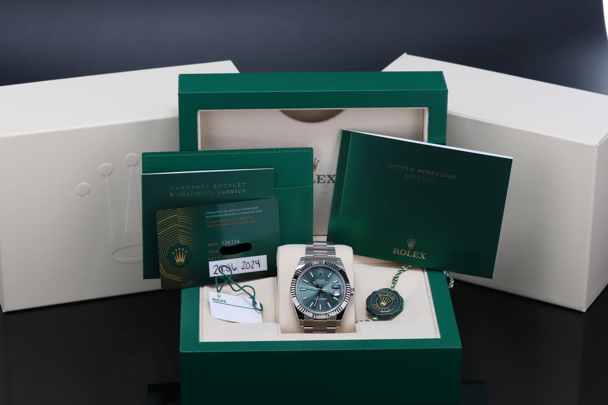 Rolex Datejust 41 [COMPLETE MINT] Mint Green Dial Fluted Bezel Oyster Bracelet White Gold 126334