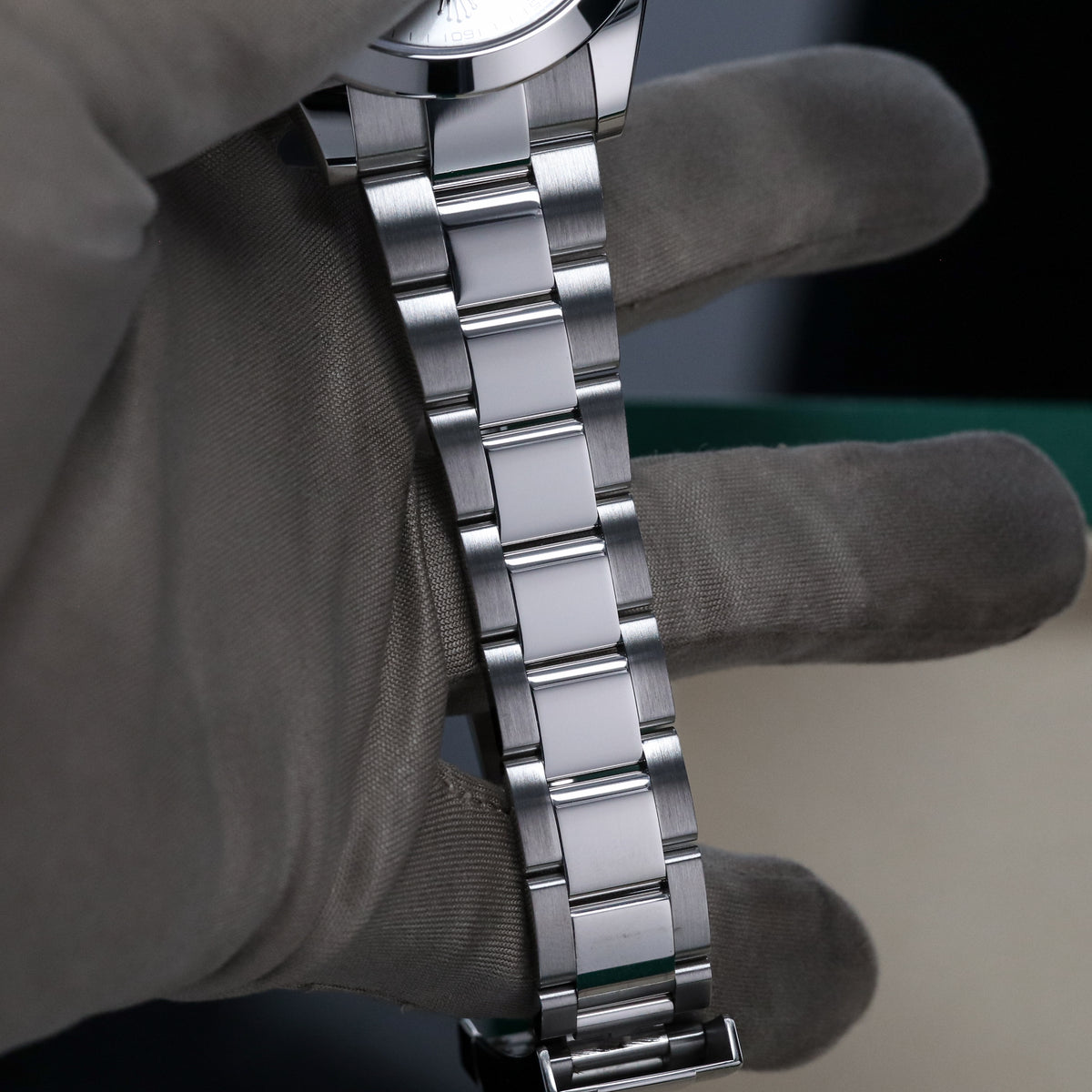 Rolex Datejust 41 [COMPLETE MINT] Silver Stick Dial Smooth Bezel Oyster Grey 126300 Automatic