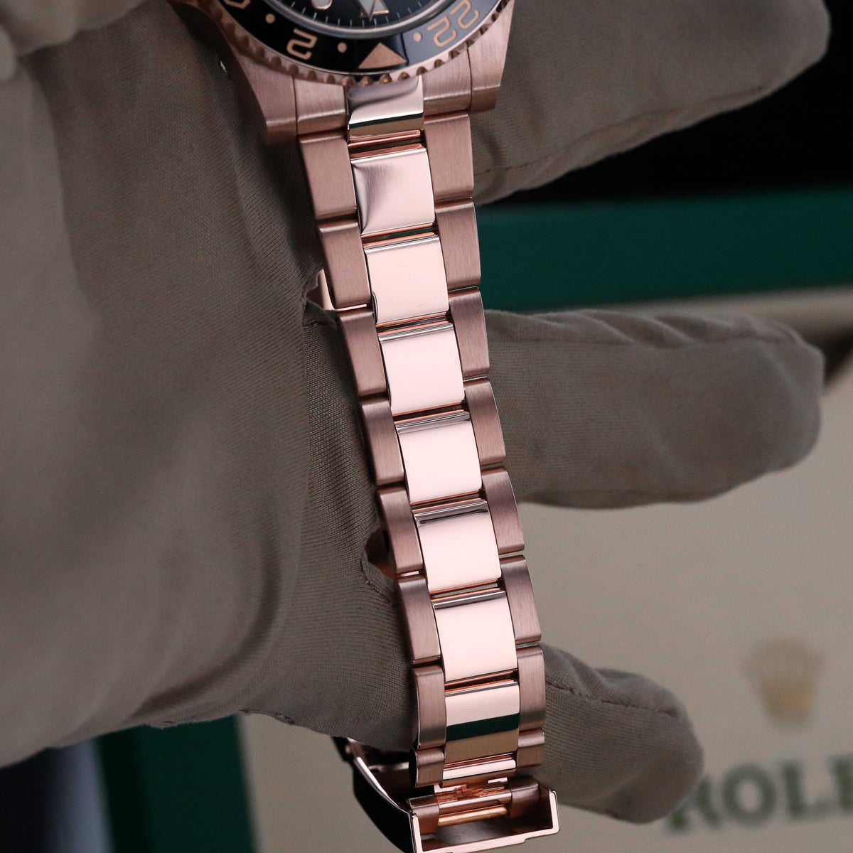 Rolex GMT-Master II [Complete Set Mint] Rootbeer 40mm Rose Gold Brown Black Ceramic Bezel 126715CHNR
