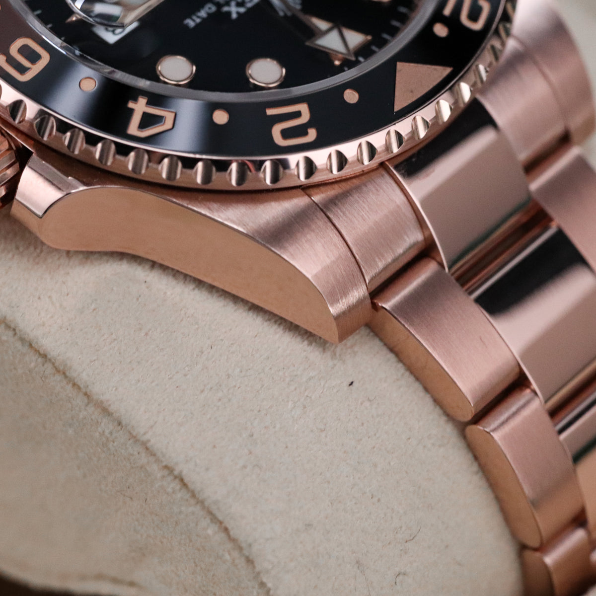 Rolex GMT-Master II [Complete Set Mint] Rootbeer 40mm Rose Gold Brown Black Ceramic Bezel 126715CHNR