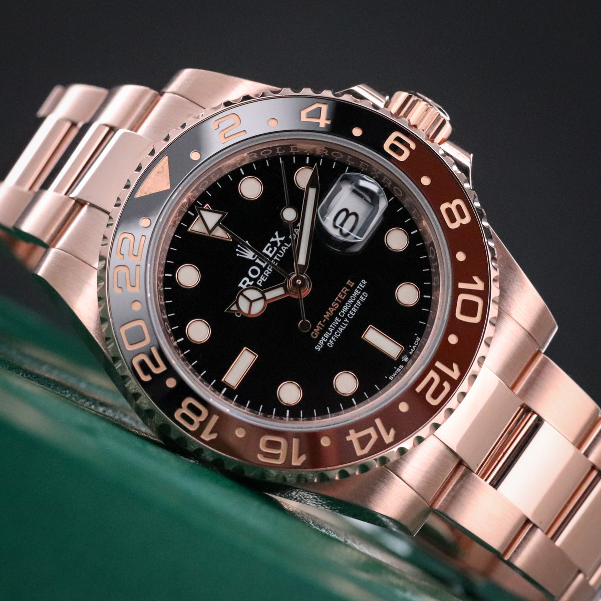 Rolex GMT-Master II [Complete Set Mint] Rootbeer 40mm Rose Gold Brown Black Ceramic Bezel 126715CHNR