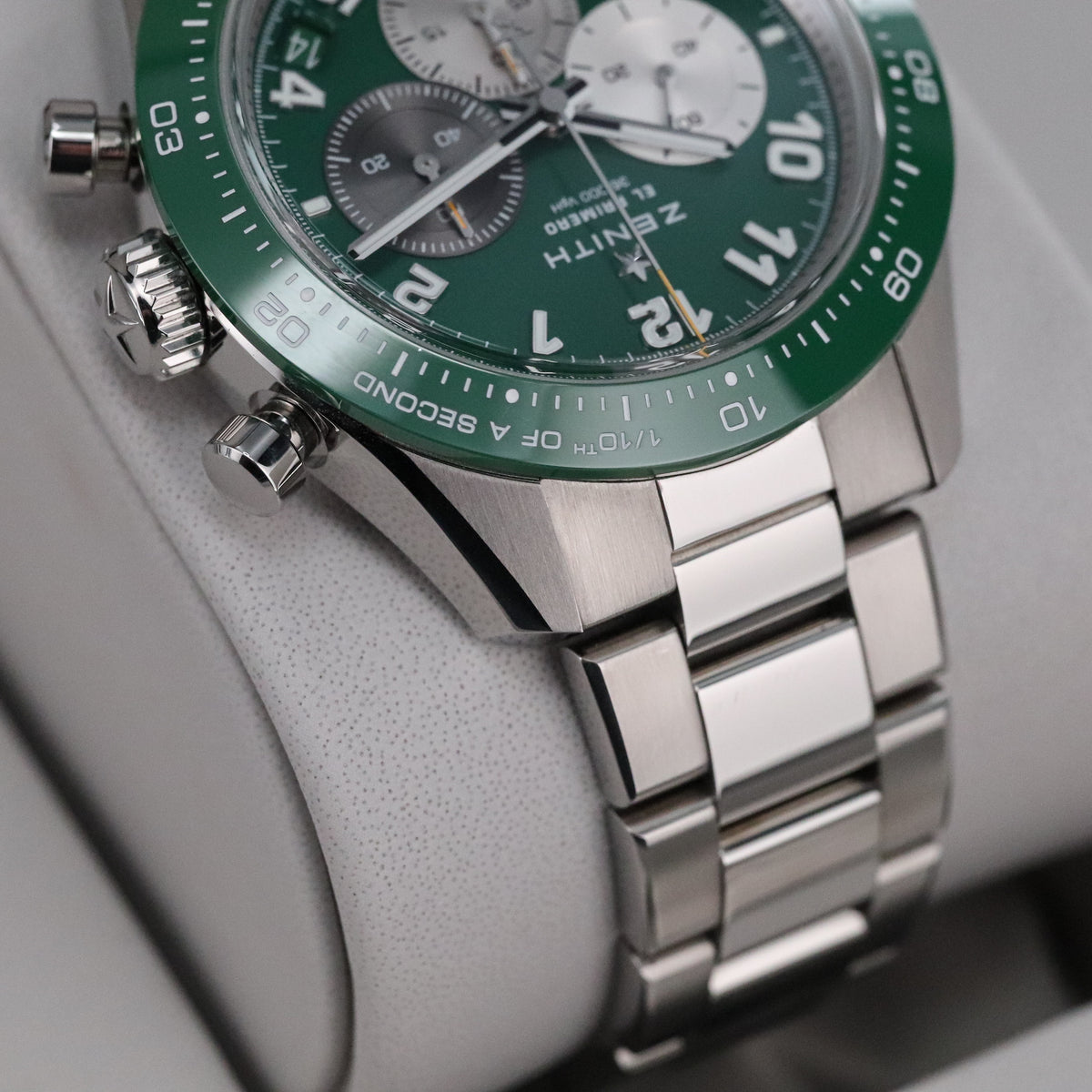 Zenith Chronomaster Sport [2023 Complete] Aaron Rodgers 1/250 Green Dial Bezel Steel 03.3117.3600
