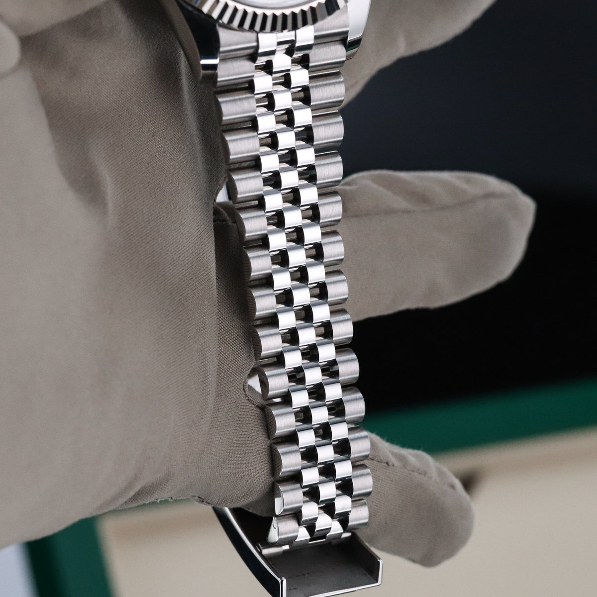 Rolex Sky-Dweller White Dial 42mm Fluted White Gold Bezel Jubilee Steel 326934