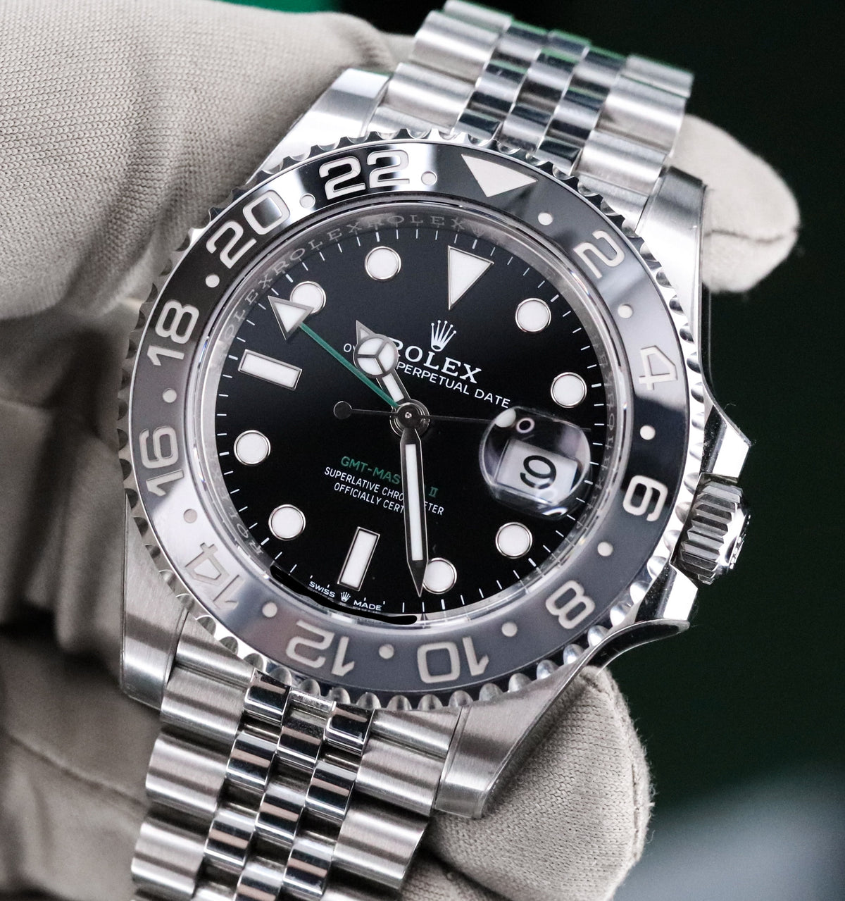 Rolex GMT Master II NEW Bruce Wayne 40mm Green Arrow Jubilee 126710GRNR