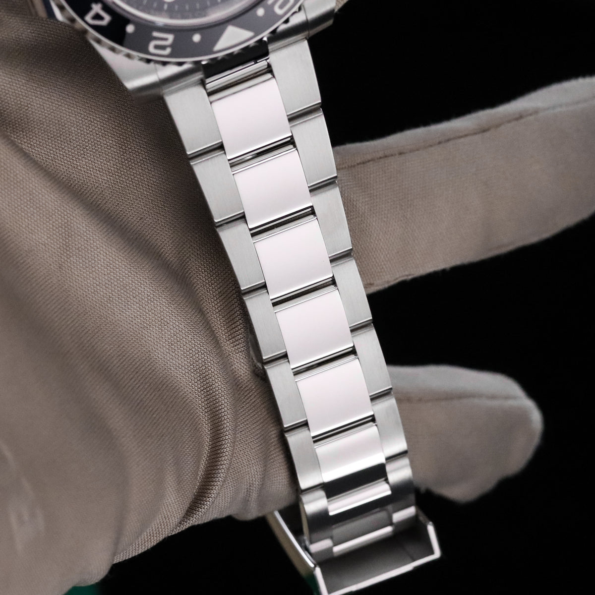Rolex GMT-Master II 40mm Bruce Wayne Black Grey Bezel Oyster Bracelet Steel 126710GRNR