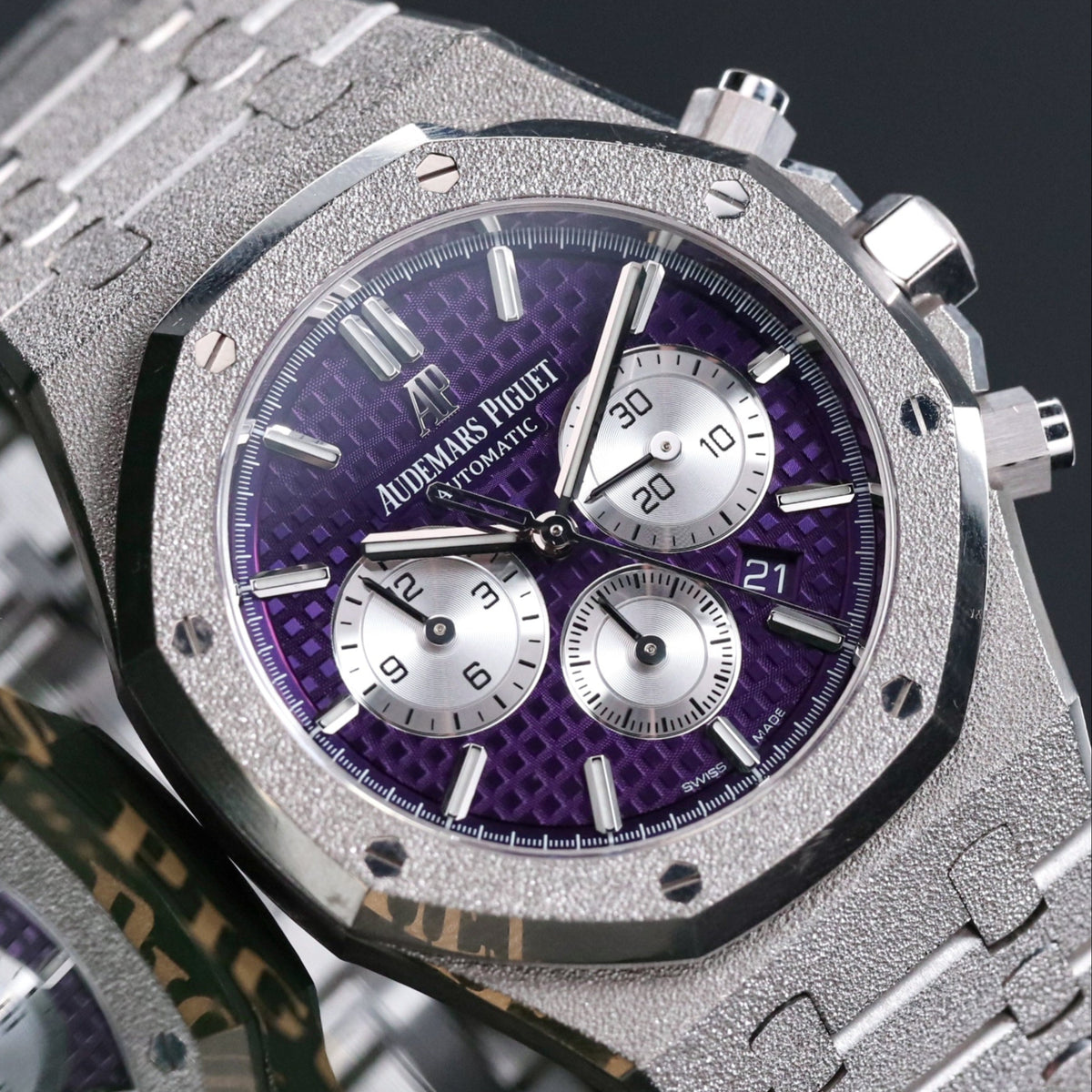 Audemars Piguet Royal Oak Chronograph 41mm Frosted White Gold Purple Dial Limited Edition 200pcs 26331BC.GG.1224BC.01