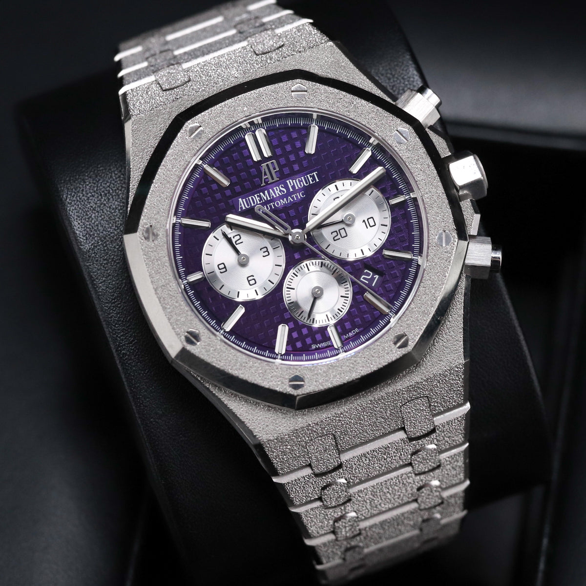 Audemars Piguet Royal Oak Chronograph 41mm Frosted White Gold Purple Dial Limited Edition 200pcs 26331BC.GG.1224BC.01