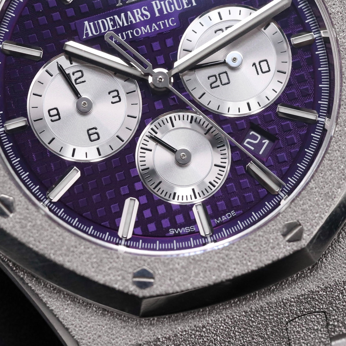 Audemars Piguet Royal Oak Chronograph 41mm Frosted White Gold Purple Dial Limited Edition 200pcs 26331BC.GG.1224BC.01