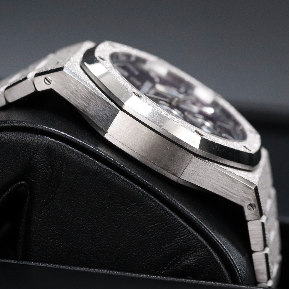 Audemars Piguet Royal Oak Chronograph 41mm Frosted White Gold Purple Dial Limited Edition 200pcs 26331BC.GG.1224BC.01