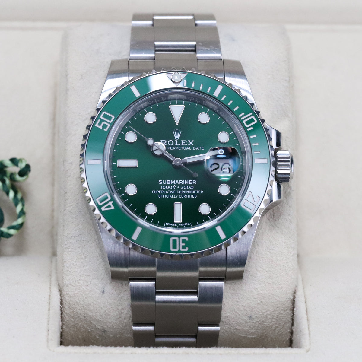 Rolex Submariner Date HULK [RARE 2020 NEW CARD] 40mm Green Dial Bezel Complete Set 116610LV 2020 New Card Complete Set