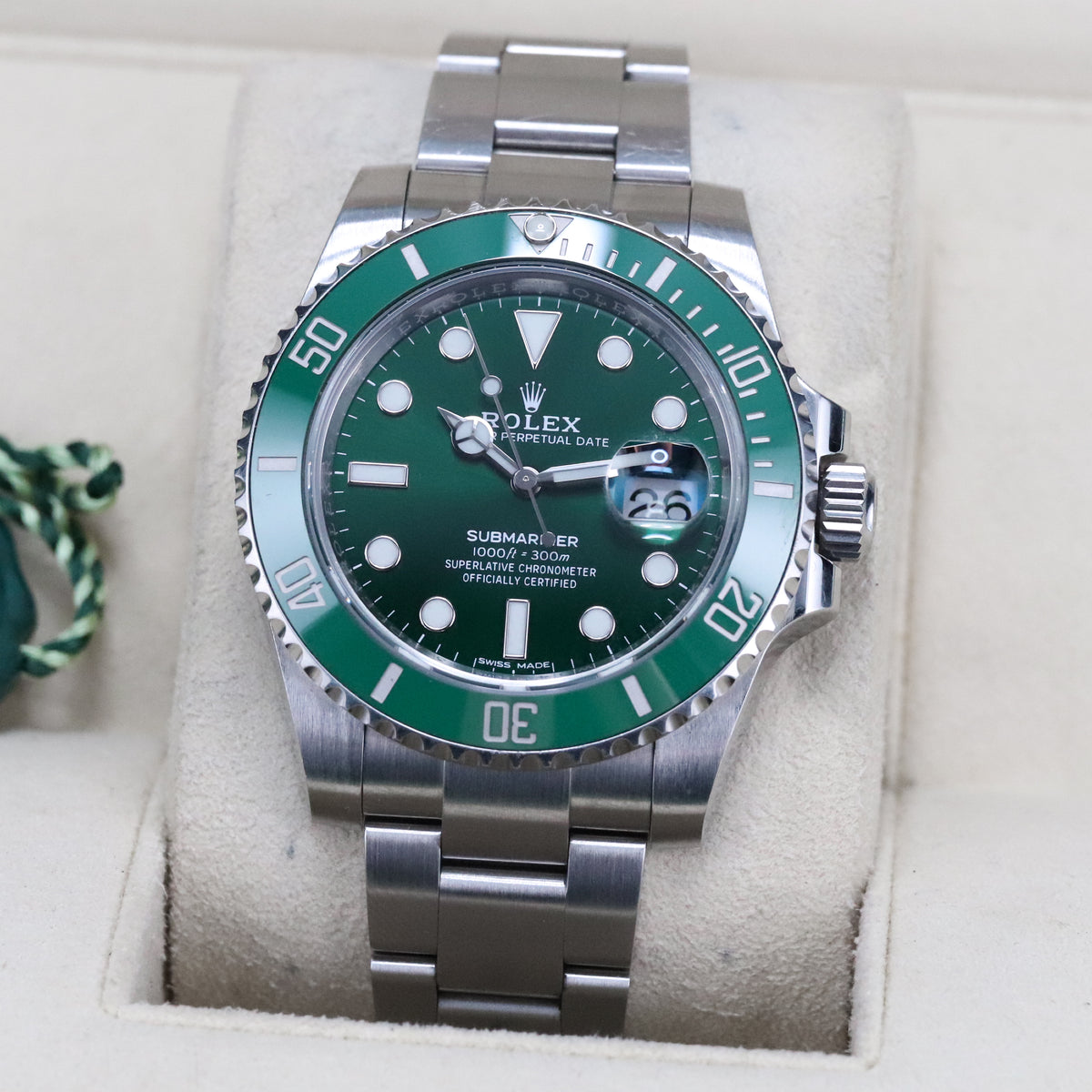 Rolex Submariner Date HULK [RARE 2020 NEW CARD] 40mm Green Dial Bezel Complete Set 116610LV 2020 New Card Complete Set