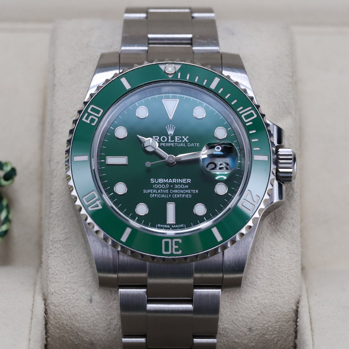 Rolex Submariner Date HULK [RARE 2020 NEW CARD] 40mm Green Dial Bezel Complete Set 116610LV 2020 New Card Complete Set