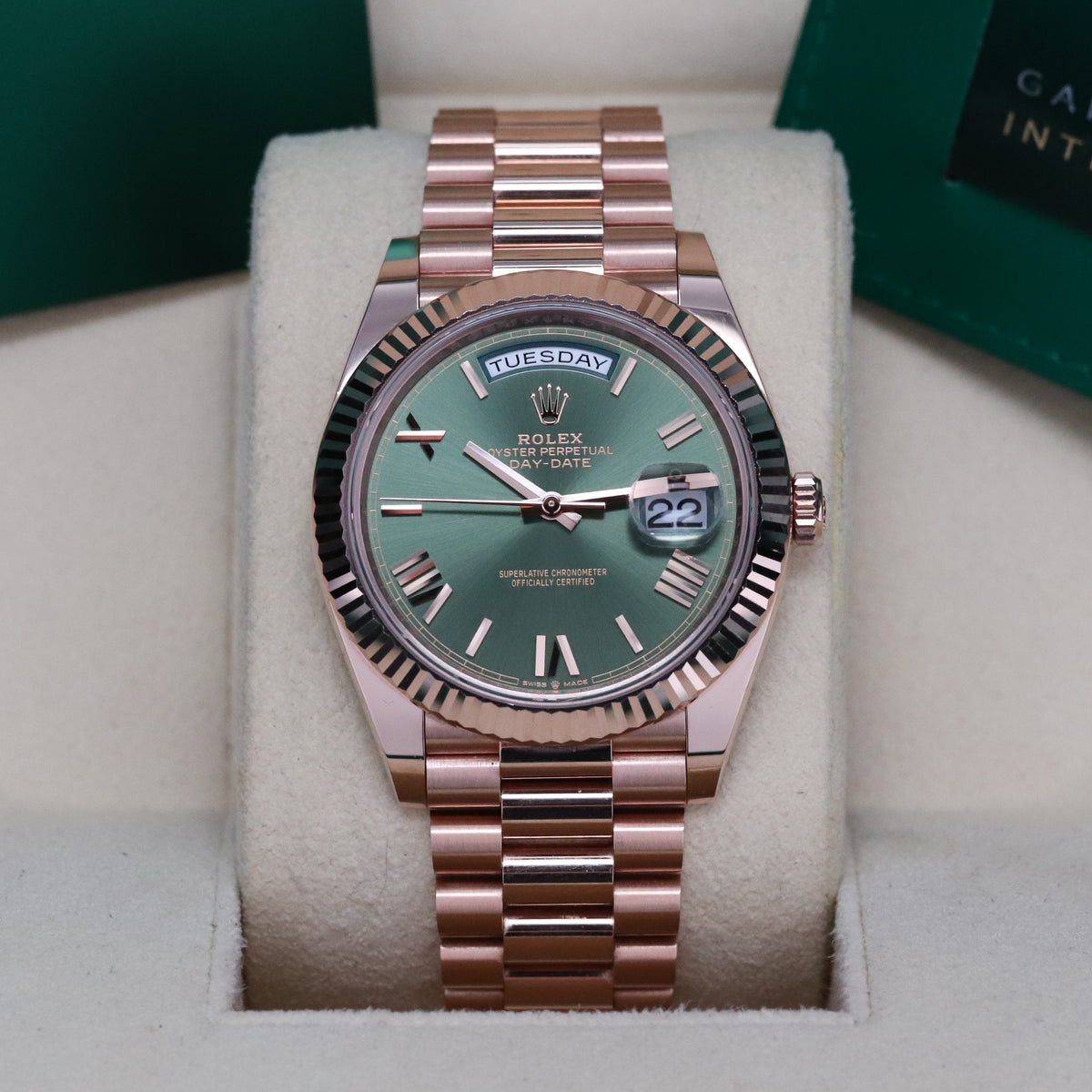 Rolex Day-Date 40 [Complete Set] Olive Dial Roman Green Rose Gold Presidential Fluted 228235