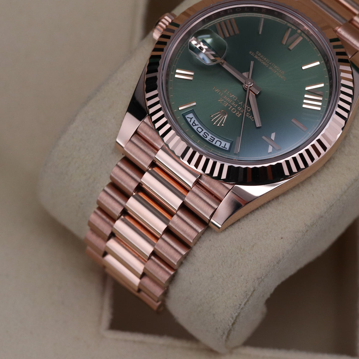 Rolex Day-Date 40 [Complete Set] Olive Dial Roman Green Rose Gold Presidential Fluted 228235