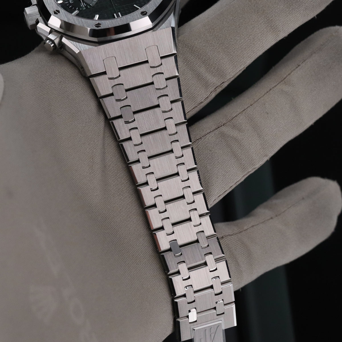Audemars Piguet Royal Oak Chronograph [2025 New Complete Set] 41mm Green Dial Open Caseback Steel 26240ST 2025 New Complete