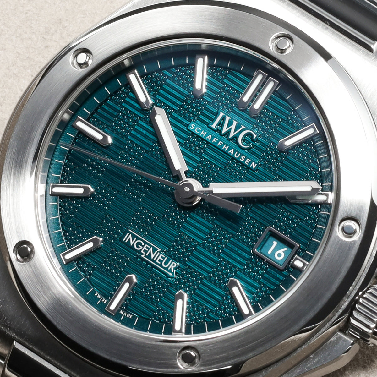 IWC Ingenier 2026 Complete 40mm Stainless Steel Aqua Green Motif Dial Stainless Steel Fixed Bezel Stainless Steel Integrated Bracelet IW328903