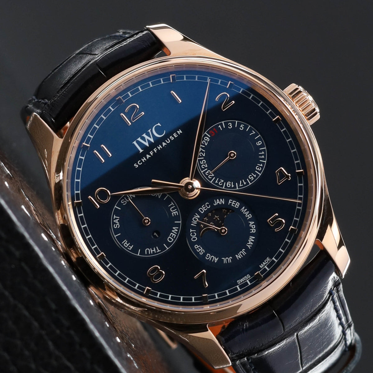 IWC Portuguese Perpetual Calendar 2024 Complete 42mm 18k Rose Gold Blue Dial 18k Rose Gold Bezel Blue Alligator Leather Strap IW344205