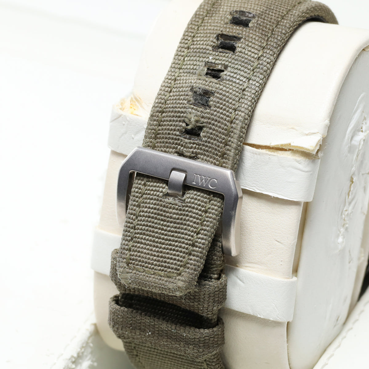 IWC Big Pilot 2022 Complete 48.6mm Ceramic Grey Dial Ceramic Bezel Green Textile Strap with Pin Buckle IW501902