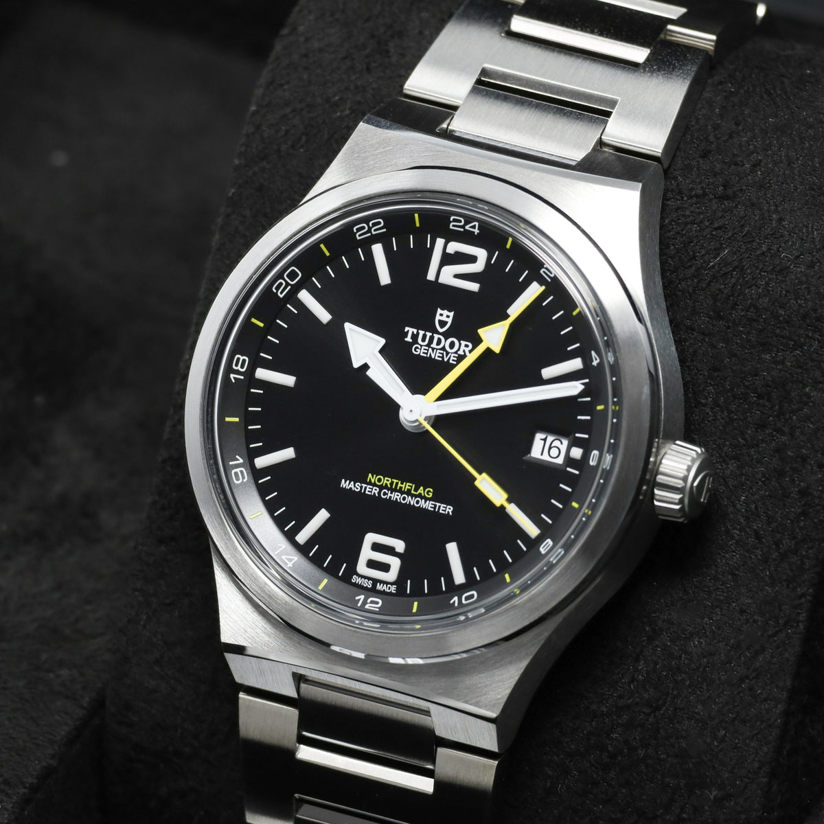 Tudor North Flag 2026 Complete 40mm Stainless Steel Black with Yellow Accents Dial Stainless Steel Fixed Bezel with Satin-Brushed and Polished Finishes Bezel Integrated Stainless Steel Two-Link Bracelet M9140G1A0U